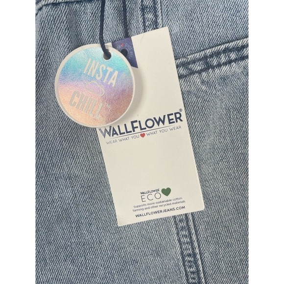 Wallflower Womens Mid Rise Jean Short Size 13 Elastic Waist Front Zip​ - Picture 5 of 10